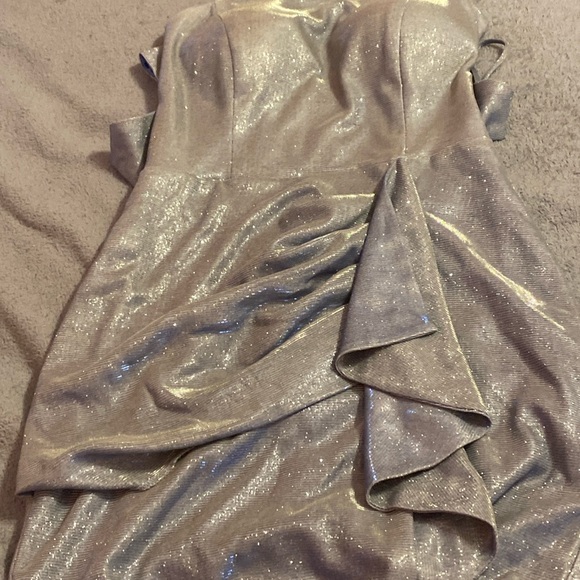 dress SIZE 5 - Picture 1 of 2